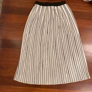 Skirt Black and white from Bershka size xs